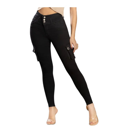 Jean colombiano negro push-up con tres botones y bolsillos laterales, modelo R1671.
